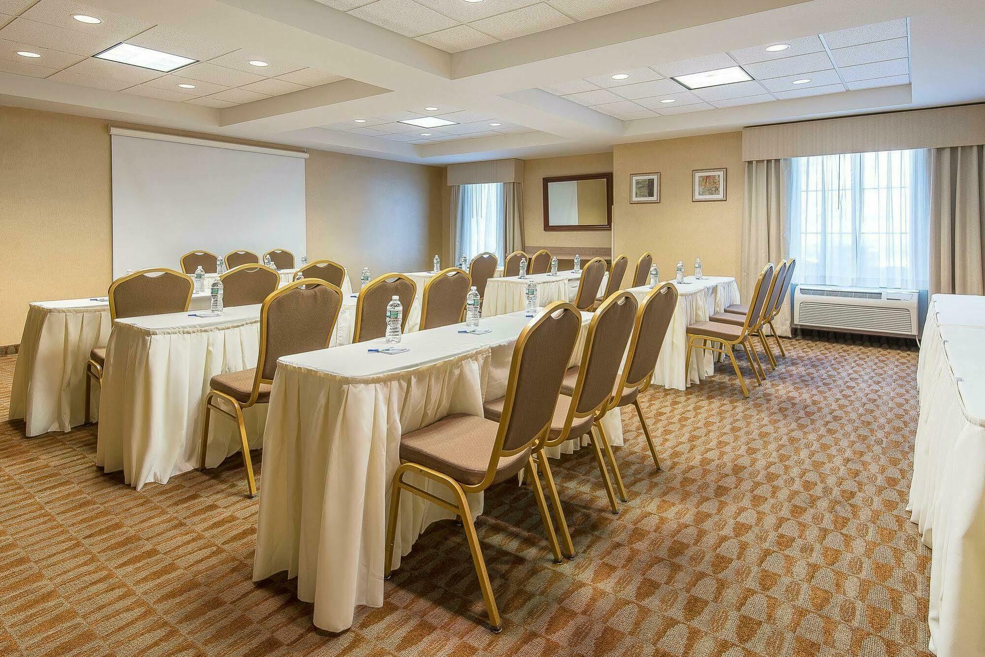 Holiday Inn Express Haskell-Wayne Area By Ihg Εξωτερικό φωτογραφία